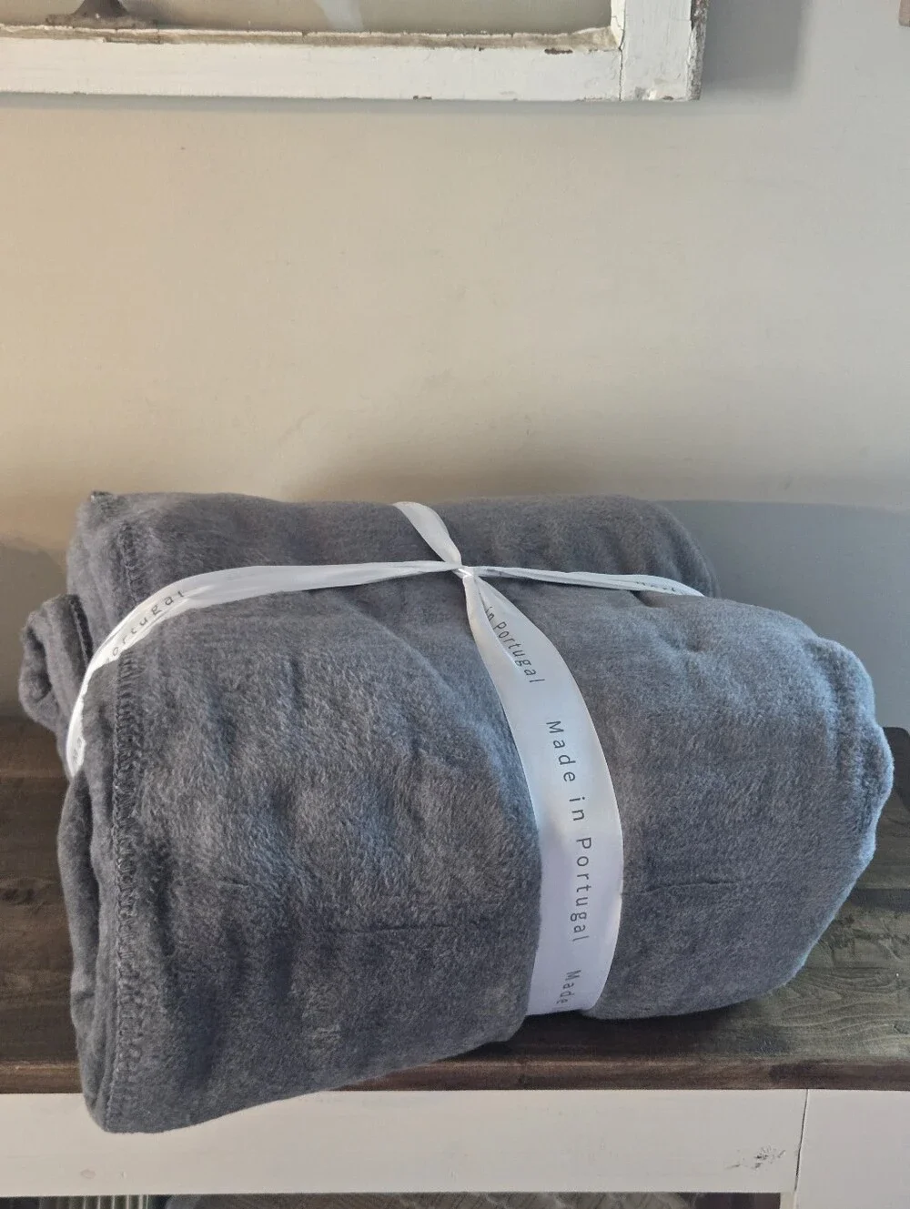 NWT “Docofil White” Soft Queen Blanket Dark Gray Reversible Light Gray Portugal